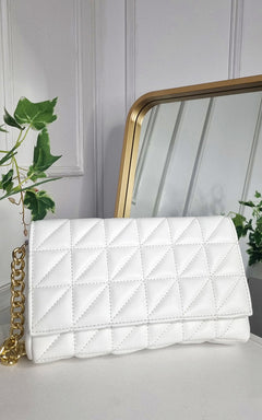 ikrush-asha-faux-leather-padded-handbag-with-chain-detail-164693068620220309-133732.jpg