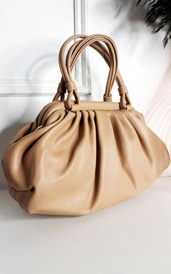 ikrush-lola-faux-leather-bag-with-handle-detail-1634728901528425-01.jpg