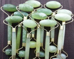 Jade Facial Massage Roller – Natural Beauty Tool for Glowing Skin - TikTopia