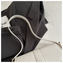 Advanced Texture Underarm Retro Style Fashionable Vachette Clasp Women's Shoulder Bag - TikTopia