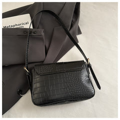 Advanced Texture Underarm Retro Style Fashionable Vachette Clasp Women's Shoulder Bag - TikTopia
