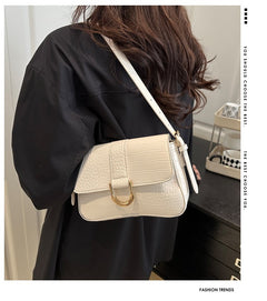 Advanced Texture Underarm Retro Style Fashionable Vachette Clasp Women's Shoulder Bag - TikTopia