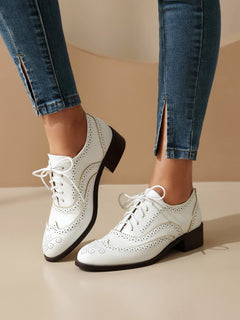 Retro British Contrasting Color Brogue High-cut Lace-up Shoes - TikTopia